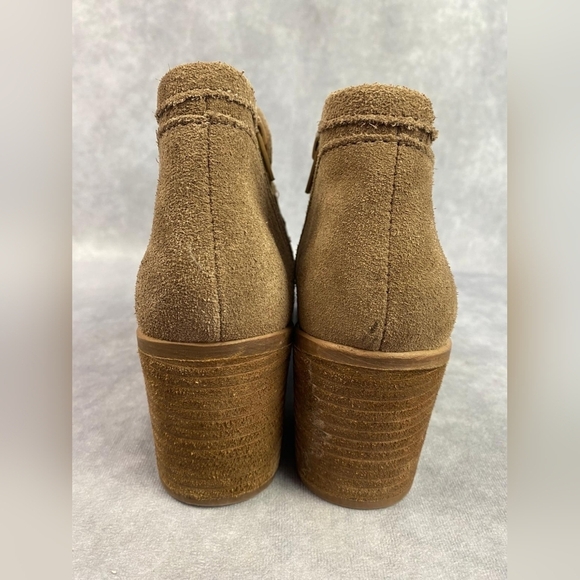 Nine West suede tassel healed loafers Women's Size 6.5 - Picture 5 of 9